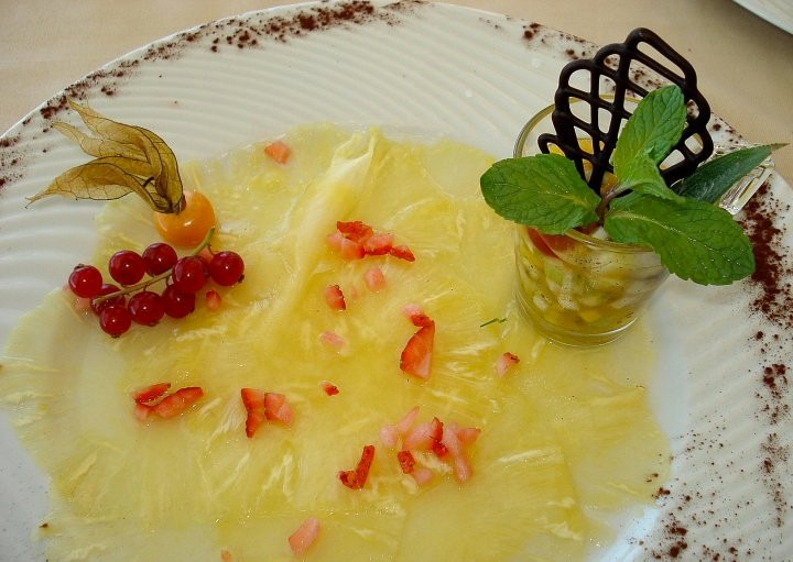 Carpaccio d'Ananas Carpaccio d'Ananas