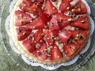 Génoise au fraise et pistache Génoise au fraise et pistache