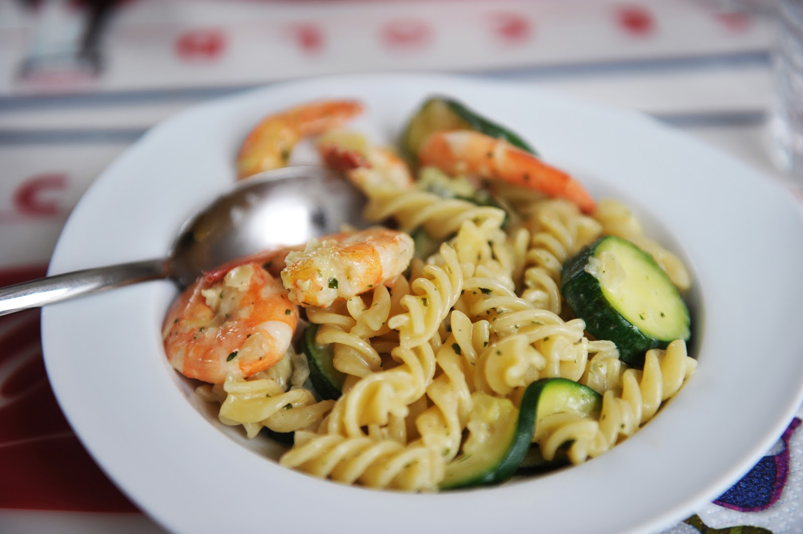 Pâtes aux crevettes et Courgettes Pâtes aux crevettes et Courgettes