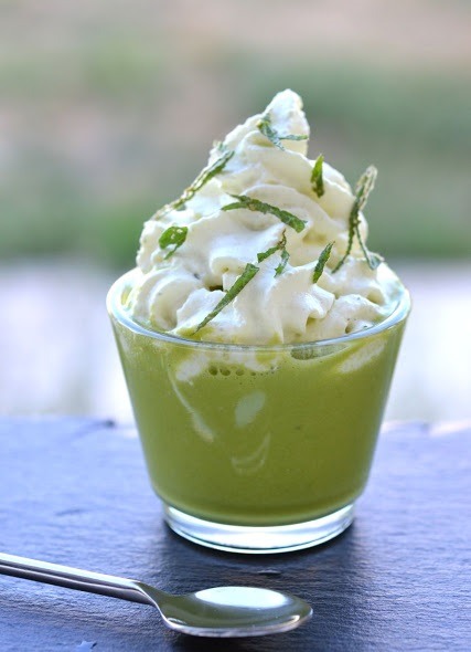 Cappuccino glacé de petits pois à la menthe Cappuccino glacé de petits pois à la menthe