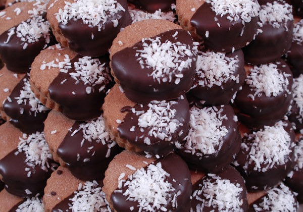 petit-four-chocolat-coconut petit-four-chocolat-coconut