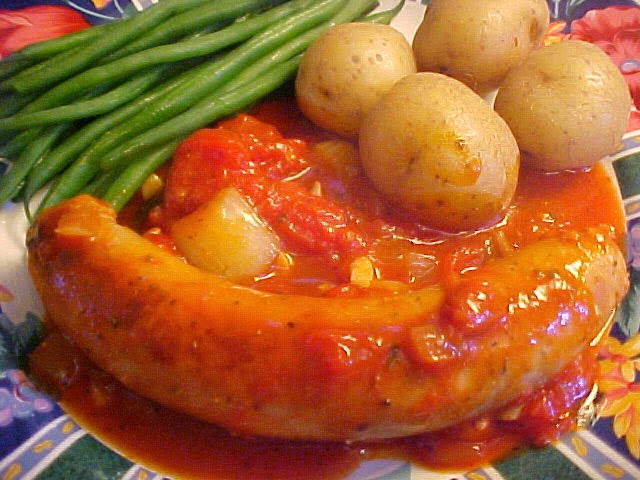 Braisé de saucisses italiennes aux deux tomates et au fenouil