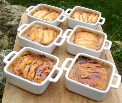 Crème brûlée aux carambars et aux pommes Crème brûlée aux carambars et aux pommes