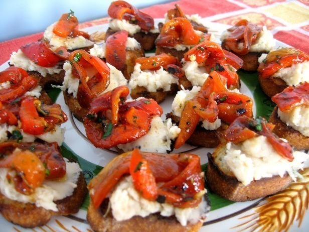 crostini mozzarella et piment crostini mozzarella et piment