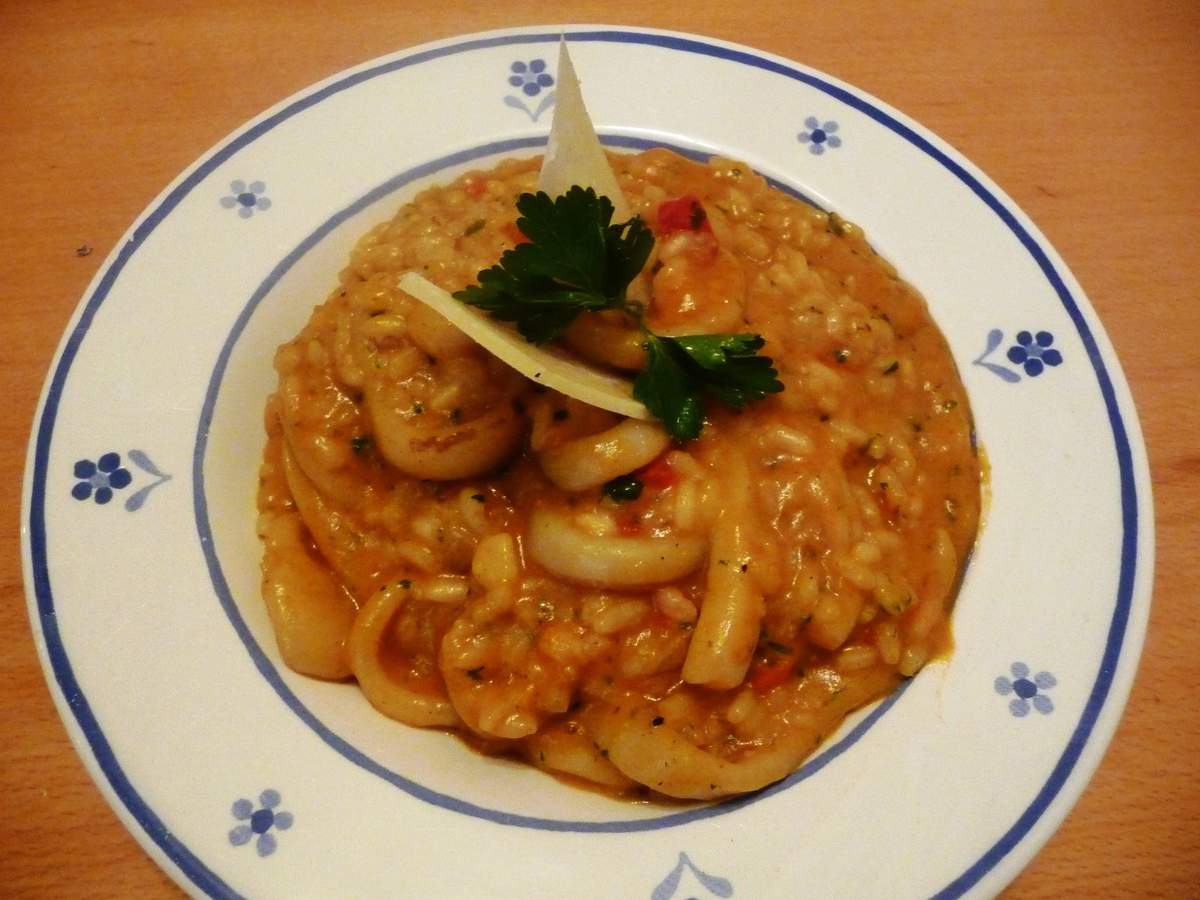 Risotto à la tomate et aux calamar