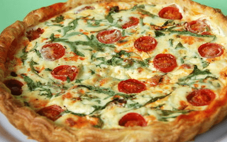 tarte roquette, feta et tomates cerises