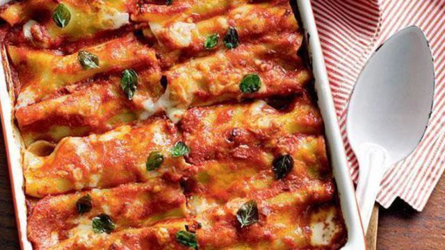 cannelloni à la tomate.