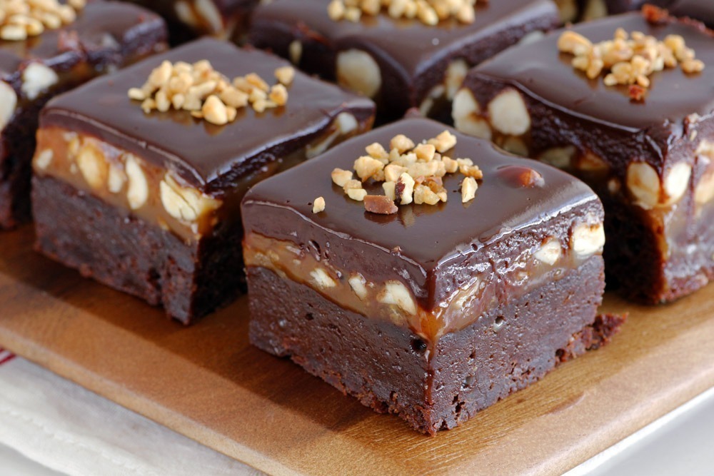Brownie aux noisettes et caramel beurre salé