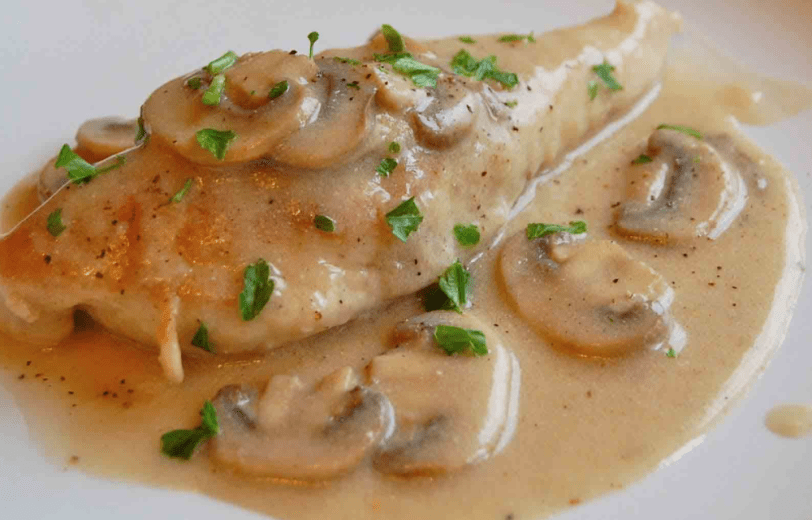 Cuisses de poulet sauce champignons et moutarde