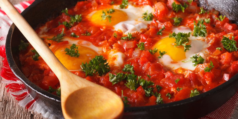 Oeufs au plat à la tomate - Recettes Italiennes