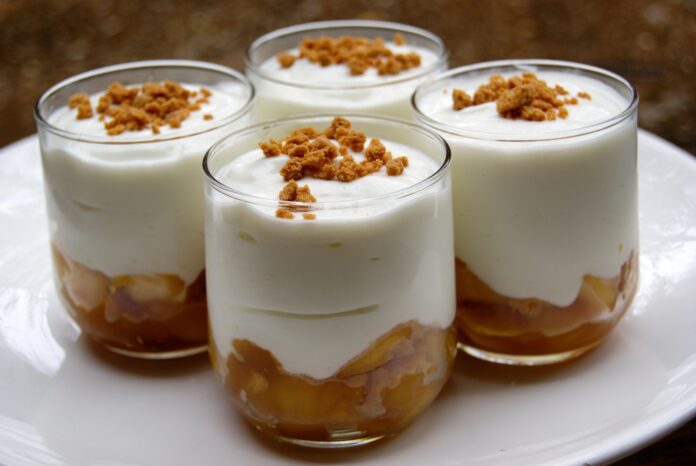 ob_a6e236_verrine-fromage-blanc-pommes-carame