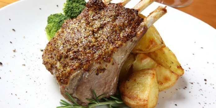 Carré d'agneau à la moutarde Carré d'agneau à la moutarde