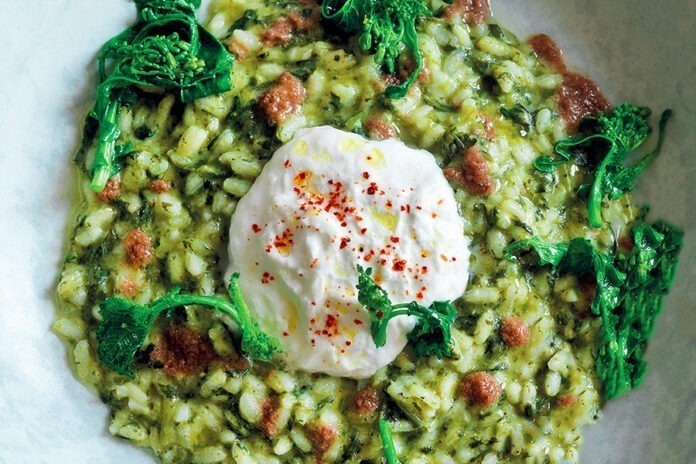 Riz aux fanes de navet et stracciatella Riz aux fanes de navet et stracciatella